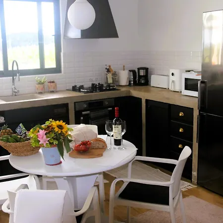 Tranquilo E Acolhedor * Ponta Delgada (Sao Miguel)