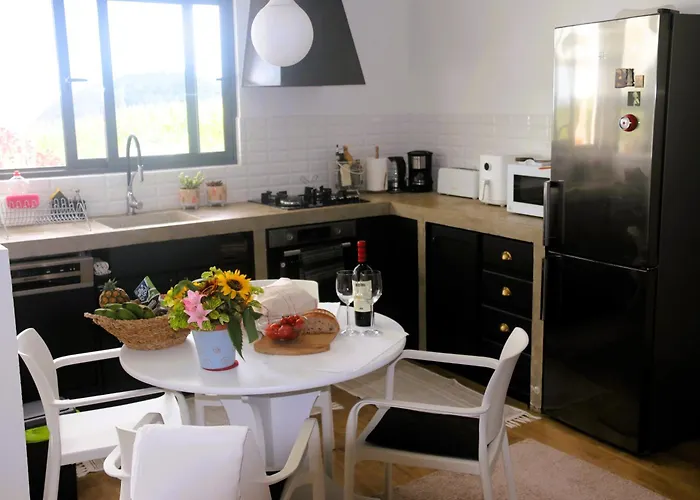 Tranquilo E Acolhedor * Ponta Delgada (Sao Miguel)